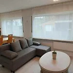 Blue Lagoon & Double With Balcony アパート