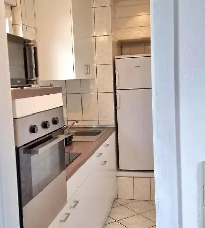 Blue Lagoon & Double With Balcony 公寓 *