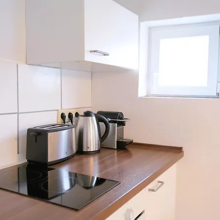 Blue Lagoon Apartment *