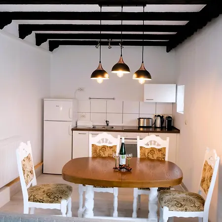 Blue Lagoon & Double With Balcony * 内仁