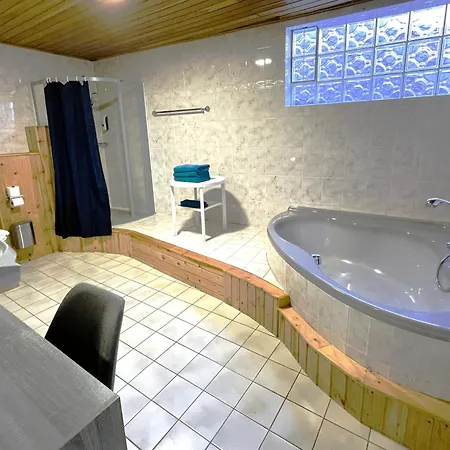 Blue Lagoon & Double With Balcony Апартаменты *