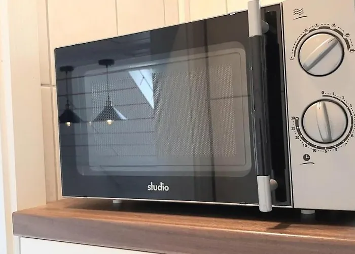 アパート Blue Lagoon & Double With Balcony ネーレン