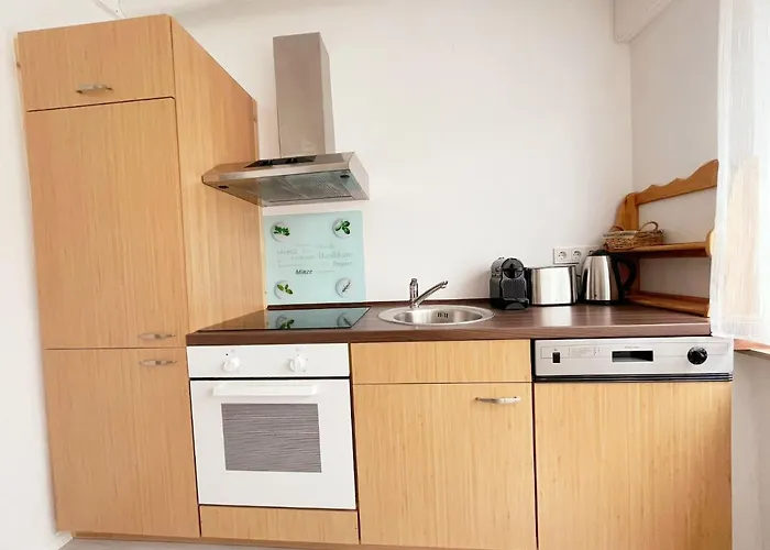 Blue Lagoon & Double With Balcony Apartman *