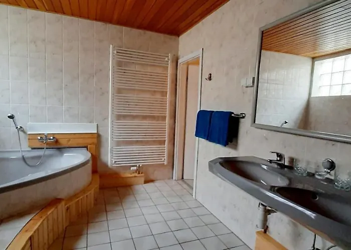 Blue Lagoon & Double With Balcony ネーレン