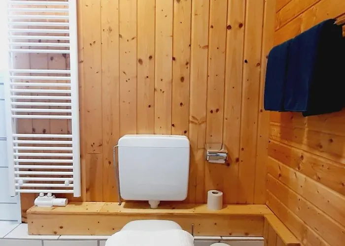 アパート Blue Lagoon & Double With Balcony ネーレン